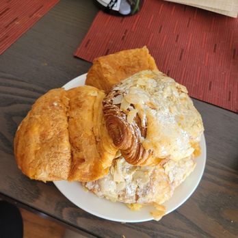 La Bastille Bakery - Croissant, almond croissant - Bakeries Near Me - Scarborough, Ontario