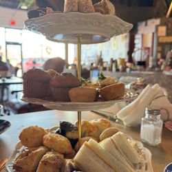 Buenos Aires - Our tea assortment of sweets and savories