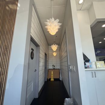 Mochiholic Japanese Mochi Donut - Bathroom - Donuts Near Me - Milpitas, California Mochiholic Japanese Mochi Donut - Bathroom - Donuts Near Me - Milpitas, California