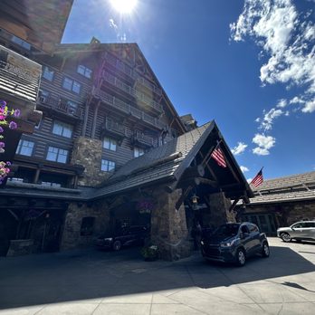 The Ritz-Carlton, Bachelor Gulch - Main entrance and building - Hotels Near Me - Avon, Colorado