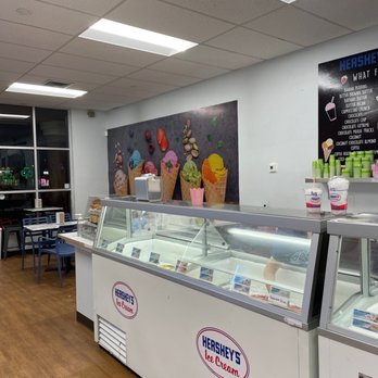 Hershey's Ice Cream West - an ice cream shop - Ice Cream & Frozen Yogurt Near Me - Ormond Beach, Florida