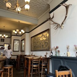 Union Tavern - Inside vibes