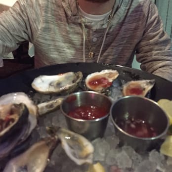 Hemenway's Restaurant - Seafood Near Me - Providence, Rhode Island