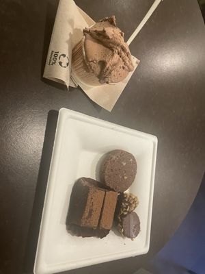 Grezzo Raw Chocolate by null