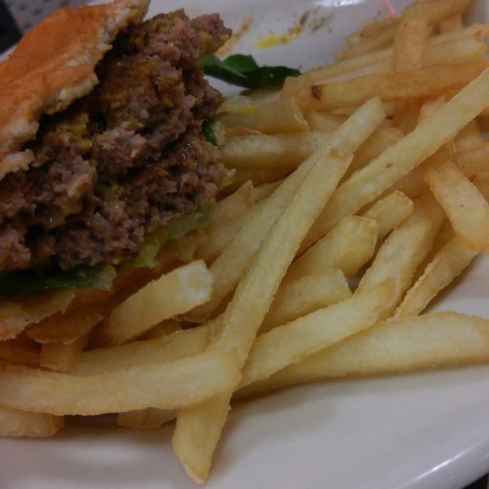 Steak ’n Shake - Double steak cheesey burger with there amazing fries. i should review before instagramming/snapchatting - Fast Food Near Me - Atlanta, Georgia Steak ’n Shake - Double steak cheesey burger with there amazing fries. i should review before instagramming/snapchatting - Fast Food Near Me - Atlanta, Georgia