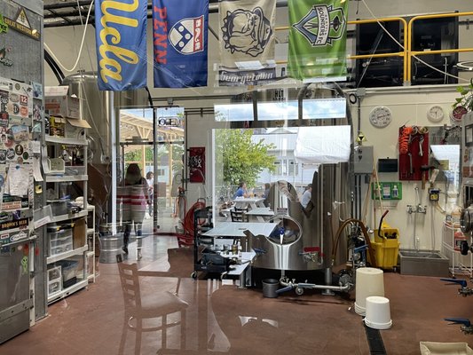 Lucky Envelope Brewing by null
