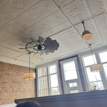 Acres Bistro - Beautiful decor - American Near Me - Rochelle, Illinois