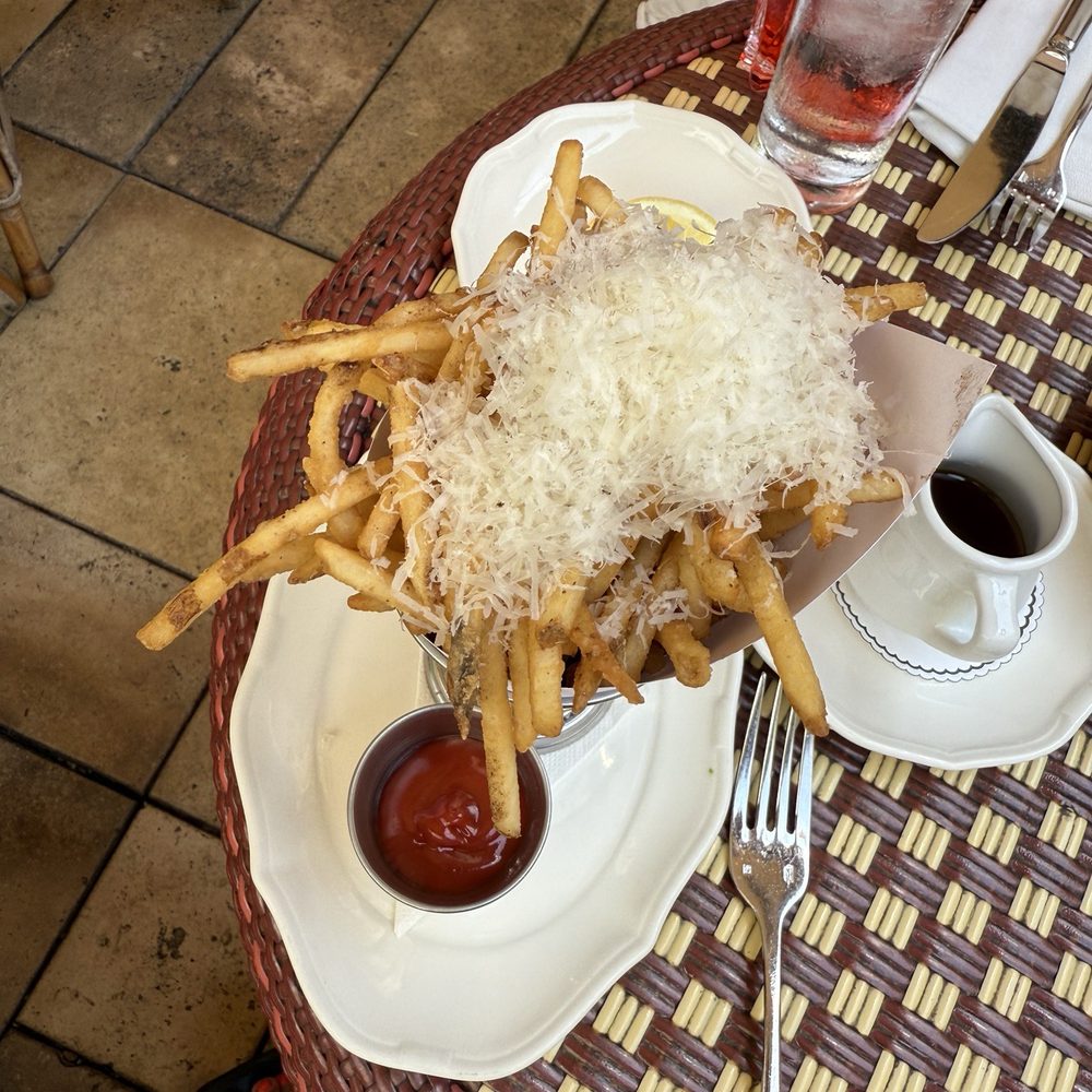 Chateau Marmont - Truffle fries - Hotels Near Me - West Hollywood, California