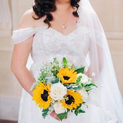 Blooming Moment Florist - My beautiful wedding bouquet!