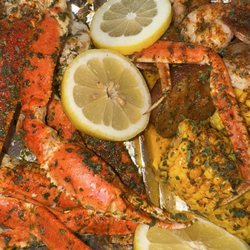 Trederick’s Seafood & Grill - Crab Legs Bucket