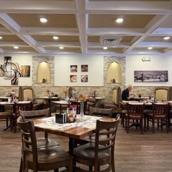 Georgetown Family Restaurant - Inside