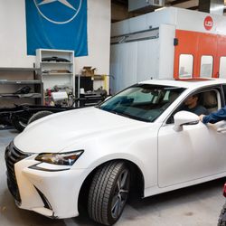 Mena's Coachworks - Mena's Coachworks