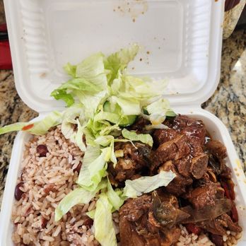 Jamrock Island Cove - Cold stew chicken w what is supposed to be cabbage - Caribbean Near Me - Newark, New Jersey Jamrock Island Cove - Cold stew chicken w what is supposed to be cabbage - Caribbean Near Me - Newark, New Jersey