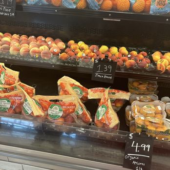 Target - Shopping for fruit - Department Stores Near Me - Wylie, Texas
