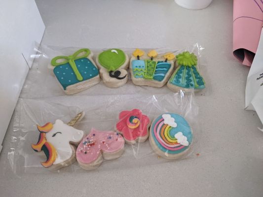 Hayley Cakes and Cookies by null
