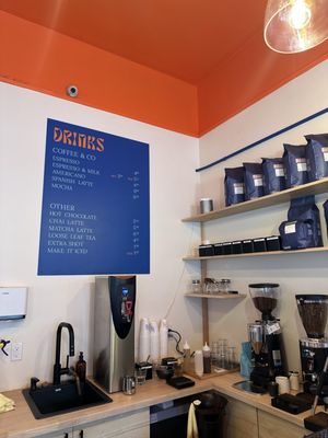 Toña Bakery & Café by null