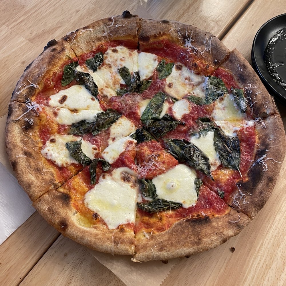 Posto Pizza - 14" Margarita Pizza - Pizza Near Me - Celebration, Florida Posto Pizza - 14" Margarita Pizza - Pizza Near Me - Celebration, Florida