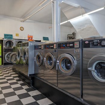 Able Fabric Care Coin-OP Laundry - Tons of heavy duty washing machines available. - Laundromat Near Me - Oakland, California Able Fabric Care Coin-OP Laundry - Tons of heavy duty washing machines available. - Laundromat Near Me - Oakland, California