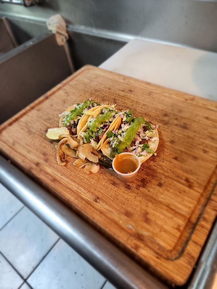 La Salsa Verde — Mexican restaurant in Riviera Beach