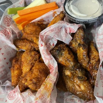 Carolina Ale House - Weston - Fresh Wings 2-ways (half fried buffalo, half baked general tso's) - Sports Bars Near Me - Weston, Florida Carolina Ale House - Weston - Fresh Wings 2-ways (half fried buffalo, half baked general tso's) - Sports Bars Near Me - Weston, Florida