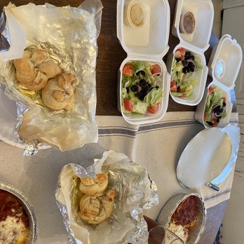 The Pizza Shop - 3 dinners $32 3 salads garlic knots - Pizza Near Me - Mount Dora, Florida