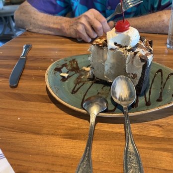 Bluewater Grill - Mud Pie - Seafood Near Me - Santa Barbara, California