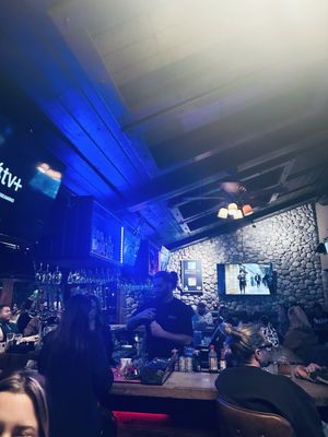 On the Rocks Bar & Grill by null