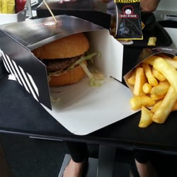 Mama Burger