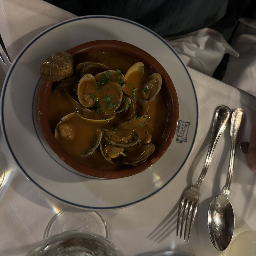 Botín - Clams Botín - Spanish Near Me - Madrid, M