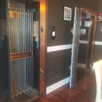 Cliff Creek Cellars in Newberg - an elevator - Wine Tasting Room Near Me - Newberg, Oregon