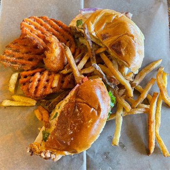 Social Burger - Burgers Near Me - Vienna, Virginia Social Burger - Burgers Near Me - Vienna, Virginia
