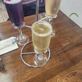 Madres Brunch - Mimosa flight - Breakfast & Brunch Near Me - Whittier, California