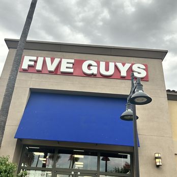 Five Guys - the front of a five guys restaurant - Fast Food Near Me - Redlands, California