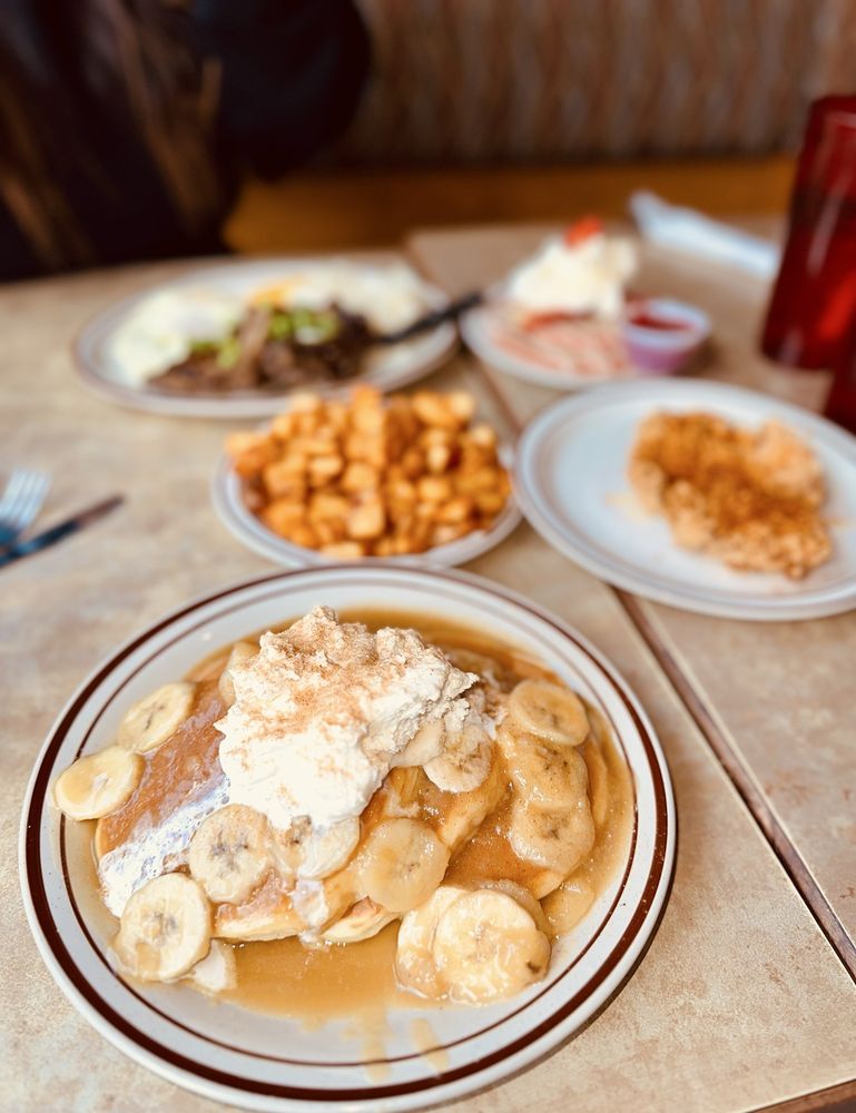 BabyStacks Cafe – Mountains Edge - Photo 3