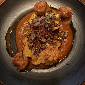 2120 - Seared Scallops - New American Near Me - Seattle, Washington