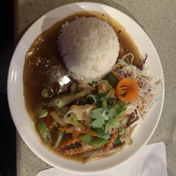 Benjarong Thai - Thai Basil with chicken - Thai Near Me - Tampa, Florida Benjarong Thai - Thai Basil with chicken - Thai Near Me - Tampa, Florida