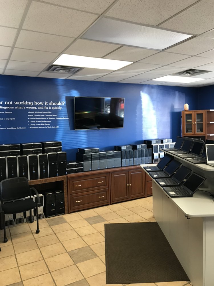 COMPUTRONIX COMPUTER STORE Updated October 2024 9201 Lexington Ave