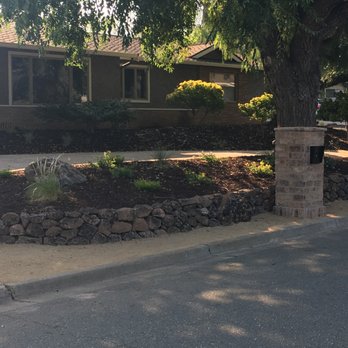 Diablo Lawnscape - Front 1- yes, he built that mailbox too. - Landscape Architects or Designers Near Me