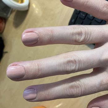Color Nails - Chipped polish after a few hours - Nail Salons Near Me - Duarte, California