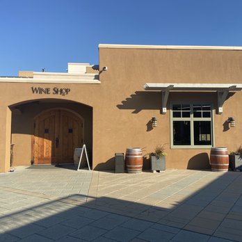 Burrowing Owl Estate Winery - The wine shop - Wineries Near Me - Oliver, British Columbia