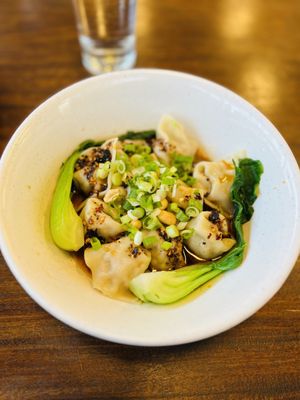 Chong Qing Noodles House by null