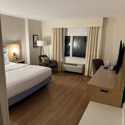 Hampton Inn & Suites by Hilton Miami Brickell Downtown - Standard King room
