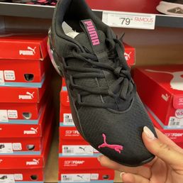 Photo I sent my boss regarding the pink puma. Photo I sent my boss regarding the pink puma.