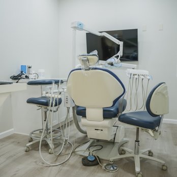 BB Dental Care - One of our dental chairs. - General Dentistry Near Me - Burbank, California BB Dental Care - One of our dental chairs. - General Dentistry Near Me - Burbank, California