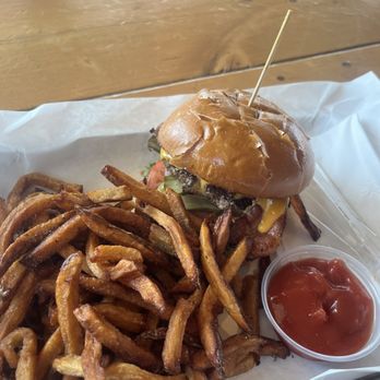 Local West - Cow tippe burger with fries - Gastropubs Near Me - Cleveland, Ohio Local West - Cow tippe burger with fries - Gastropubs Near Me - Cleveland, Ohio