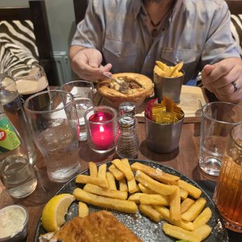 Gallagher's Pub - Fish and chips and meat pie - Gastropubs Near Me - Cork, Colorado Gallagher's Pub - Fish and chips and meat pie - Gastropubs Near Me - Cork, Colorado