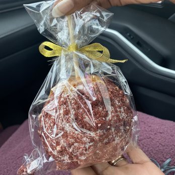 Candy Apple Heads - Red Velvet Caramel Candy Apple - Food Delivery Services Near Me