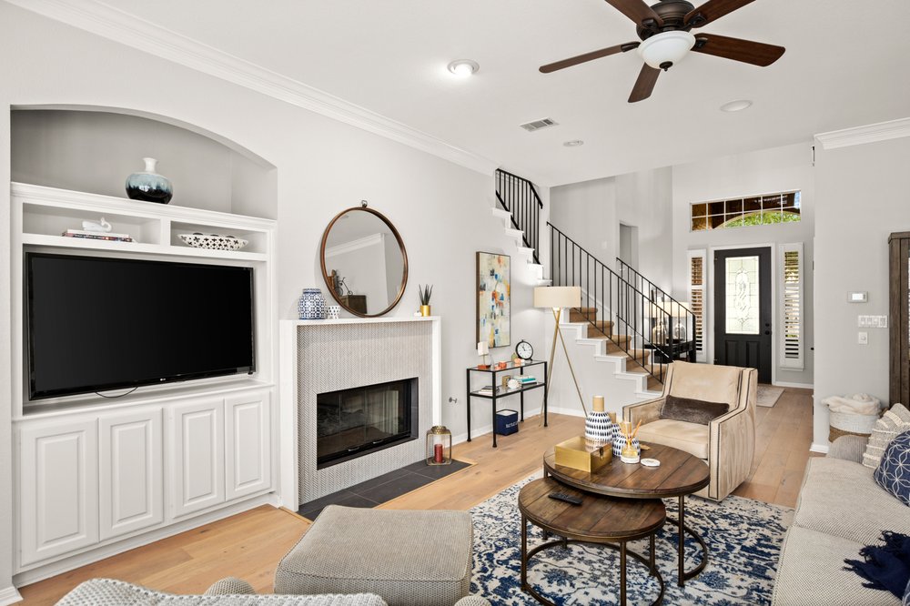 Slide of Renaissance Contracting