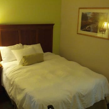 Hampton Inn Front Royal - Double queens - Hotels Near Me - Front Royal, Virginia