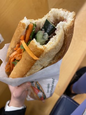 GHÉ bánh mì & rolls by null